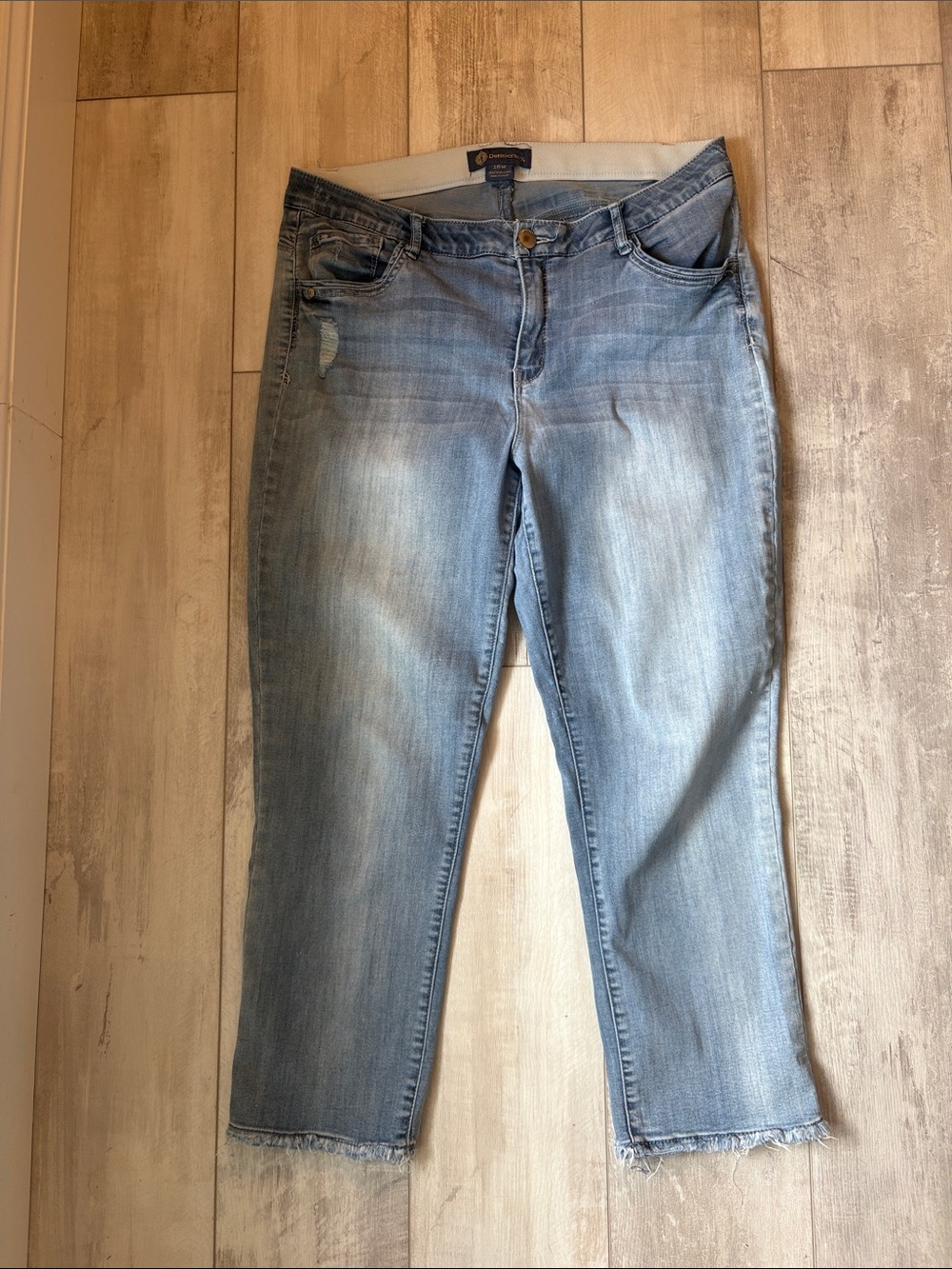Democracy Light Blue Ankle Crop Jeans